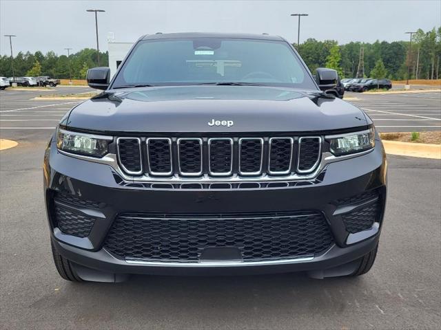 2024 Jeep Grand Cherokee GRAND CHEROKEE LAREDO 4X2