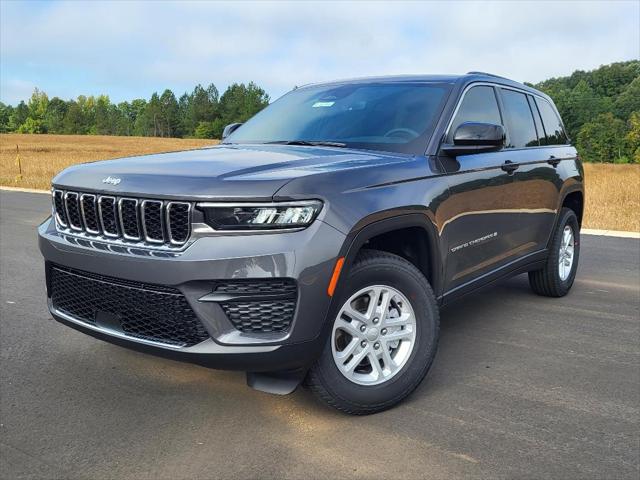 2024 Jeep Grand Cherokee GRAND CHEROKEE LAREDO 4X2
