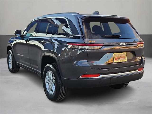 2025 Jeep Grand Cherokee GRAND CHEROKEE LAREDO 4X2