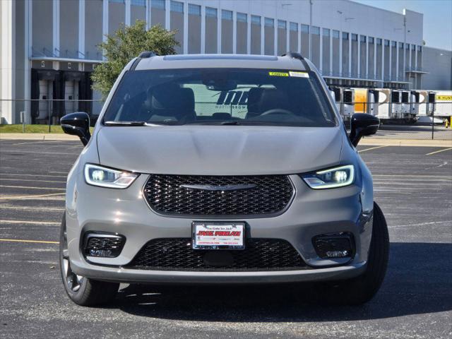 2025 Chrysler Pacifica PACIFICA LIMITED AWD