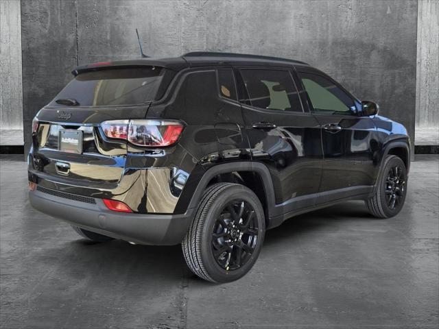 2025 Jeep Compass COMPASS LATITUDE 4X4