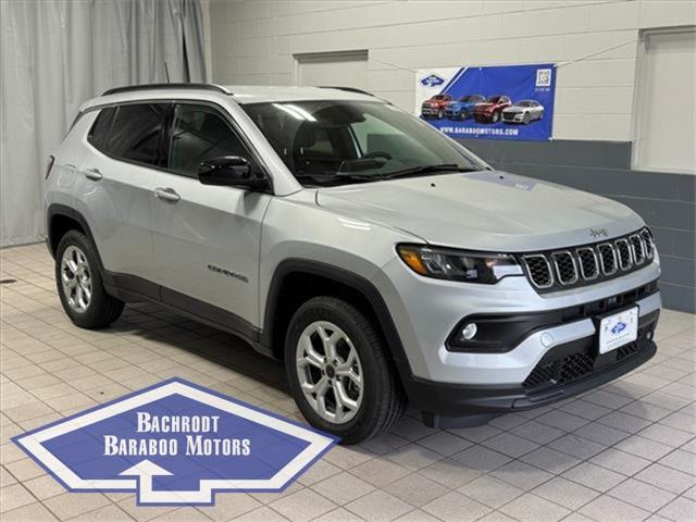 2025 Jeep Compass COMPASS LATITUDE 4X4