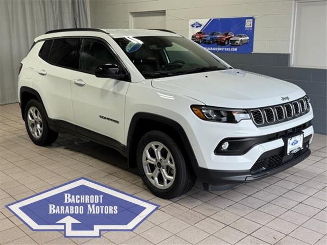 2025 Jeep Compass COMPASS LATITUDE 4X4