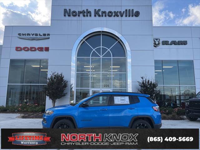 2025 Jeep Compass COMPASS LATITUDE 4X4