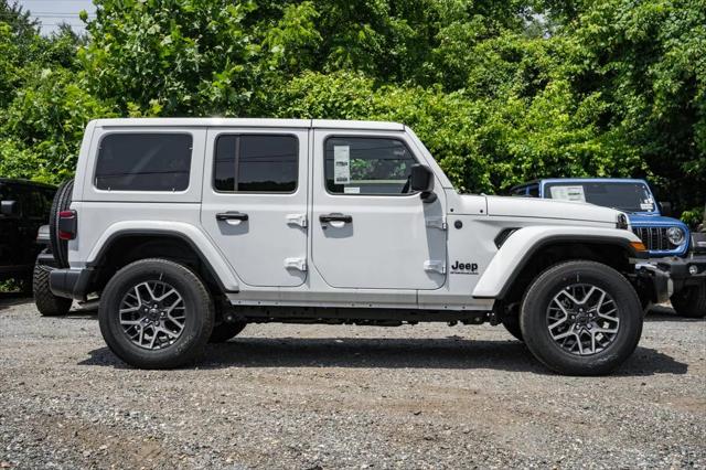 2025 Jeep Wrangler WRANGLER 4-DOOR SAHARA