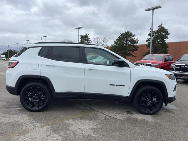 2025 Jeep Compass COMPASS LATITUDE 4X4