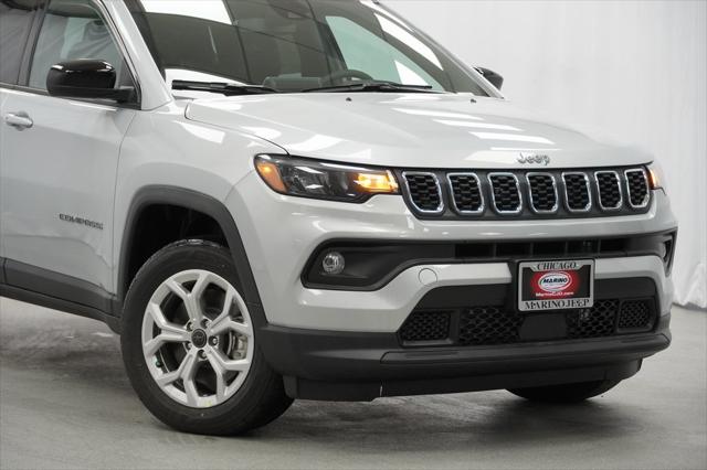 2025 Jeep Compass COMPASS LATITUDE 4X4