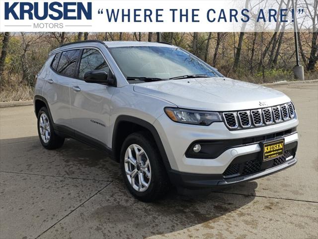 2025 Jeep Compass COMPASS LATITUDE 4X4