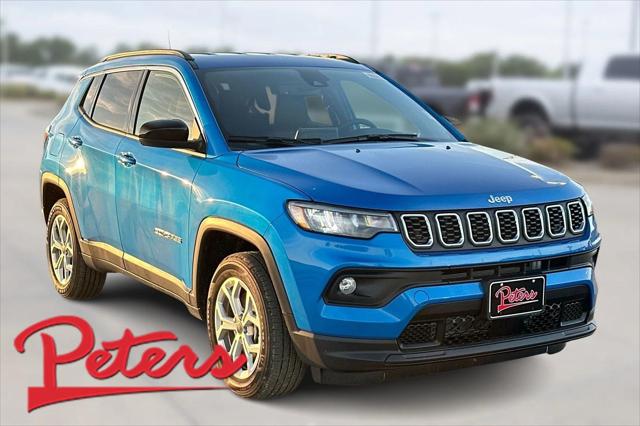 2025 Jeep Compass COMPASS LATITUDE 4X4