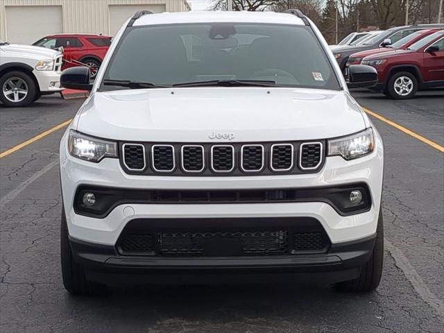 2025 Jeep Compass COMPASS LATITUDE 4X4