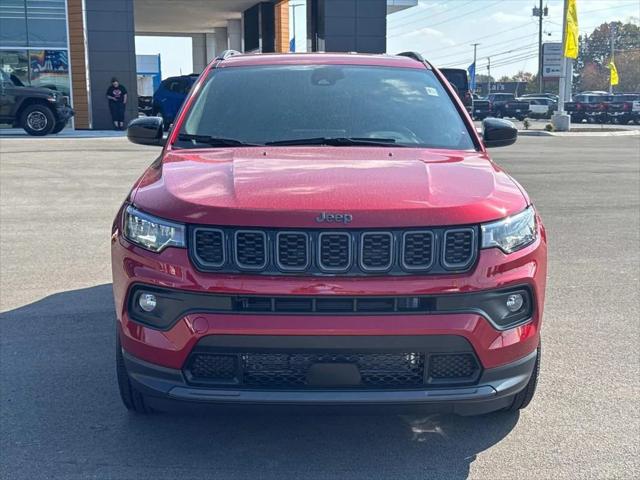 2025 Jeep Compass COMPASS LATITUDE 4X4