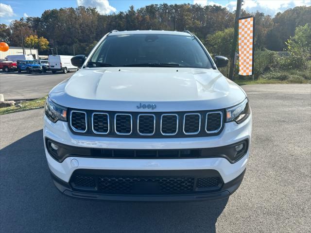 2025 Jeep Compass COMPASS LATITUDE 4X4