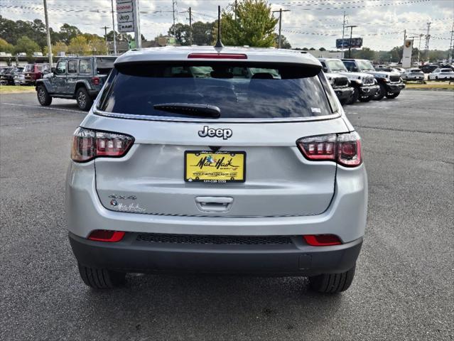 2025 Jeep Compass COMPASS SPORT 4X4