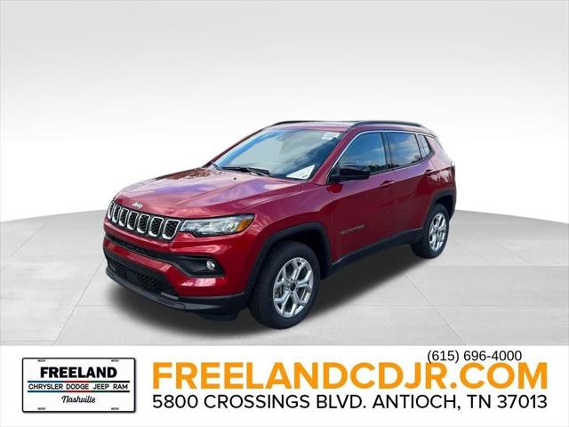 2025 Jeep Compass COMPASS LATITUDE 4X4