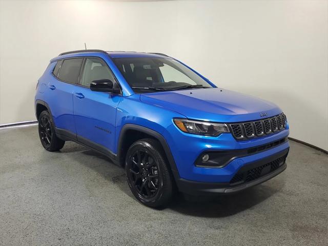 2025 Jeep Compass COMPASS LATITUDE 4X4