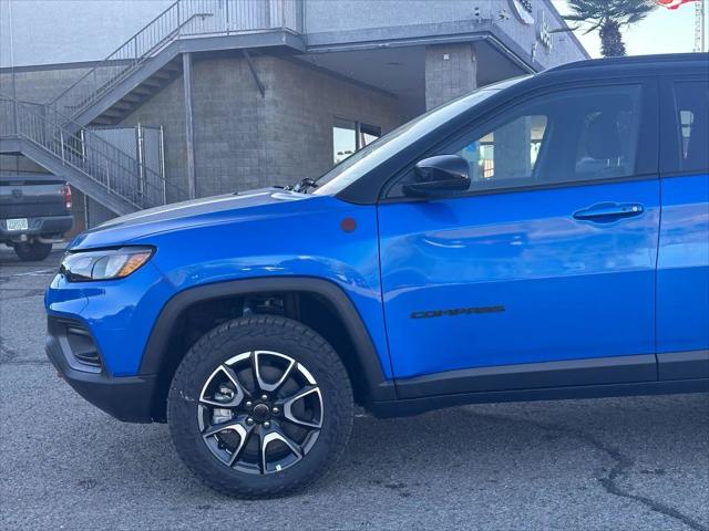 2025 Jeep Compass COMPASS TRAILHAWK 4X4