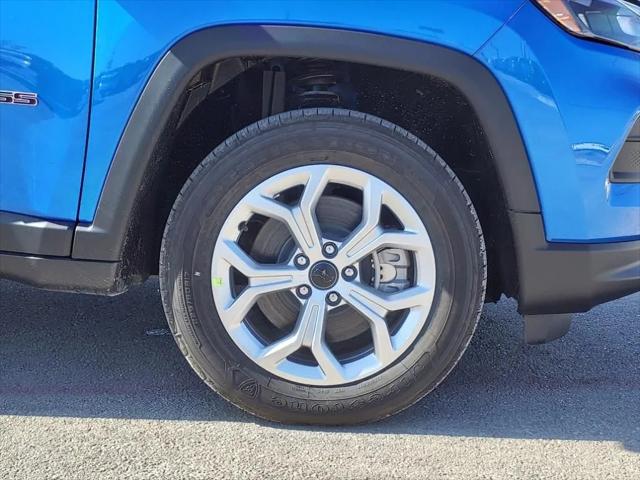 2025 Jeep Compass COMPASS SPORT 4X4