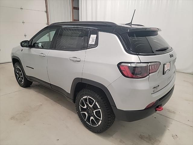 2025 Jeep Compass COMPASS TRAILHAWK 4X4