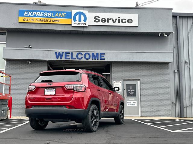 2025 Jeep Compass COMPASS LATITUDE 4X4