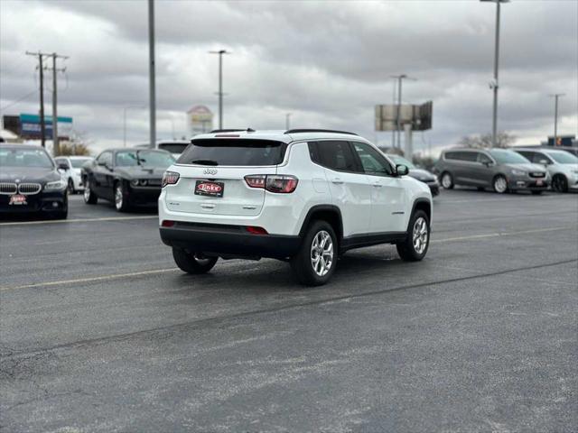 2025 Jeep Compass COMPASS LATITUDE 4X4