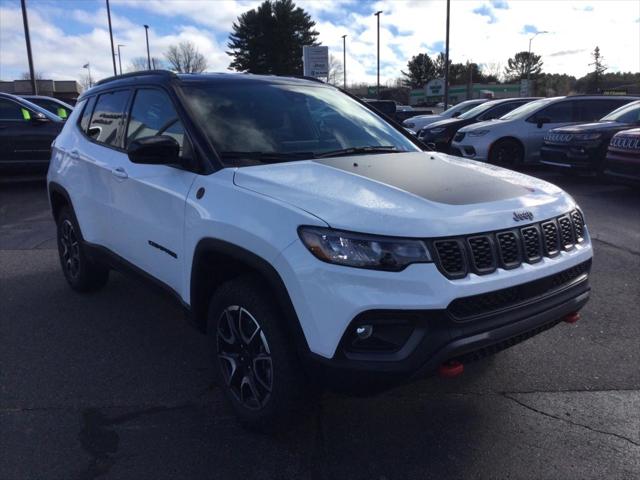 2025 Jeep Compass COMPASS TRAILHAWK 4X4