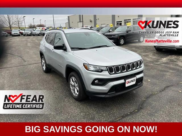 2025 Jeep Compass COMPASS LATITUDE 4X4