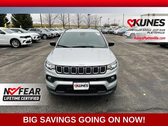 2025 Jeep Compass COMPASS LATITUDE 4X4