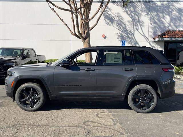 2025 Jeep Grand Cherokee GRAND CHEROKEE ALTITUDE 4X2
