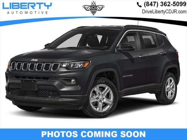 2025 Jeep Compass COMPASS LATITUDE 4X4