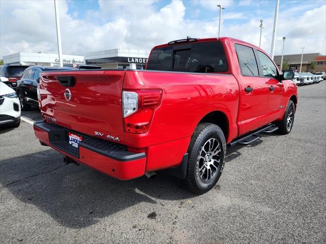 2022 Nissan TITAN Crew Cab SV 4x4