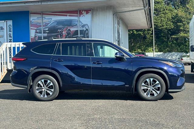 2022 Toyota Highlander Hybrid XLE