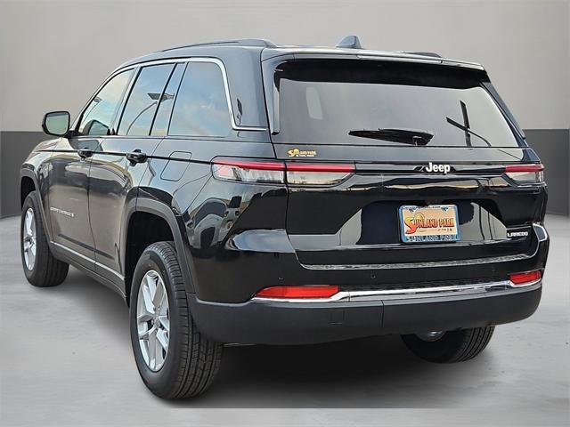 2025 Jeep Grand Cherokee GRAND CHEROKEE LAREDO X 4X2