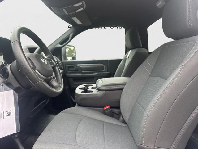 2024 Ram 5500 Tradesman/SLT
