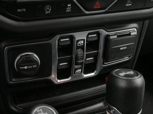 2024 Jeep Wrangler 4-Door Sahara 4x4