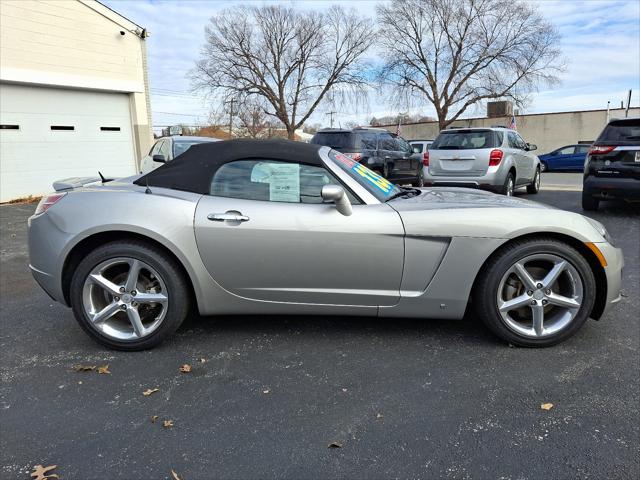 2008 Saturn Sky Red Line