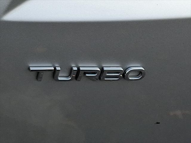 2008 Saturn Sky Red Line
