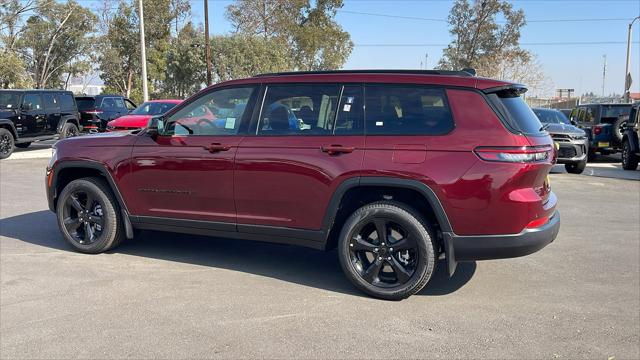 2025 Jeep Grand Cherokee GRAND CHEROKEE L LIMITED 4X4