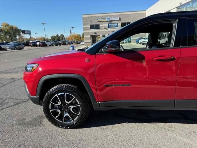 2025 Jeep Compass COMPASS TRAILHAWK 4X4