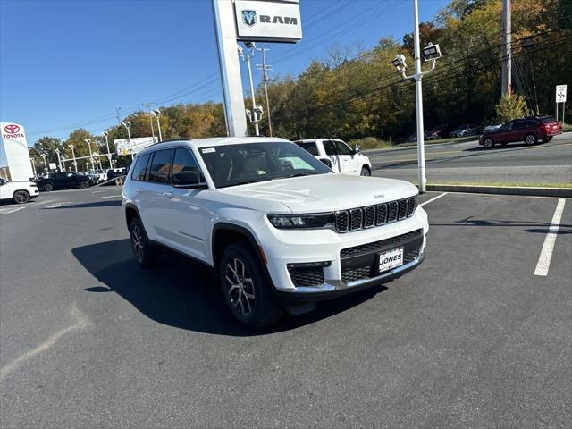 2025 Jeep Grand Cherokee GRAND CHEROKEE L LIMITED 4X4