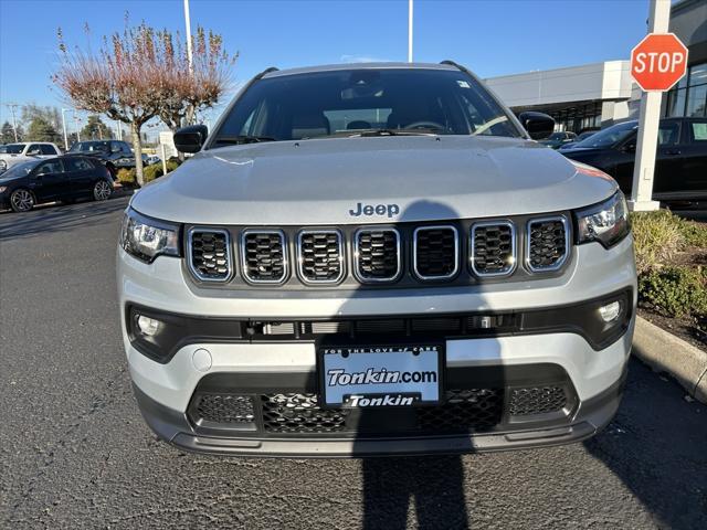 2025 Jeep Compass COMPASS LATITUDE 4X4