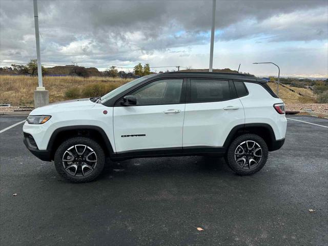 2025 Jeep Compass COMPASS TRAILHAWK 4X4