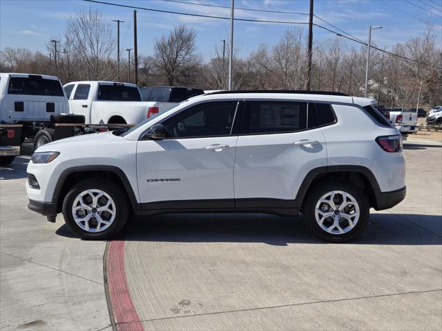 2025 Jeep Compass COMPASS LATITUDE 4X4