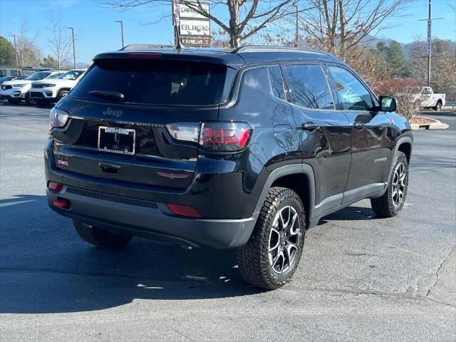 2025 Jeep Compass COMPASS TRAILHAWK 4X4