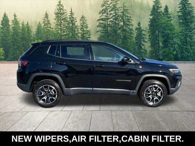2025 Jeep Compass COMPASS TRAILHAWK 4X4
