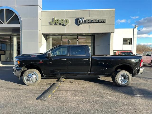 2024 RAM Ram 3500 RAM 3500 TRADESMAN CREW CAB 4X4 8 BOX