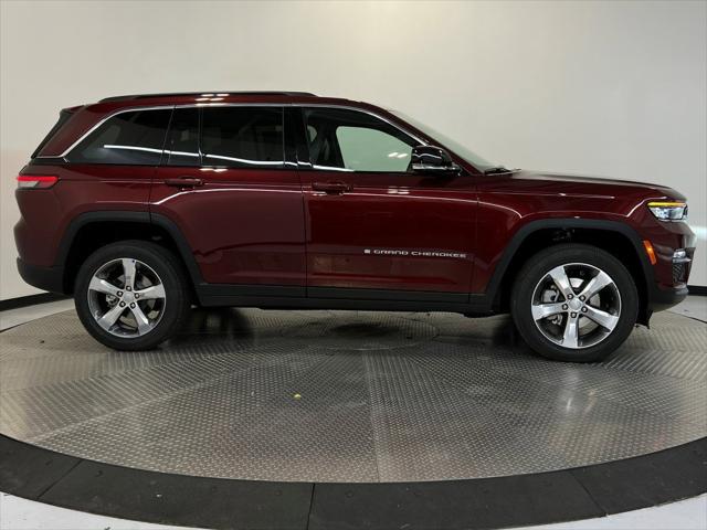 2025 Jeep Grand Cherokee GRAND CHEROKEE LIMITED 4X4