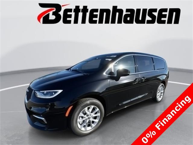 2025 Chrysler Pacifica PACIFICA SELECT AWD