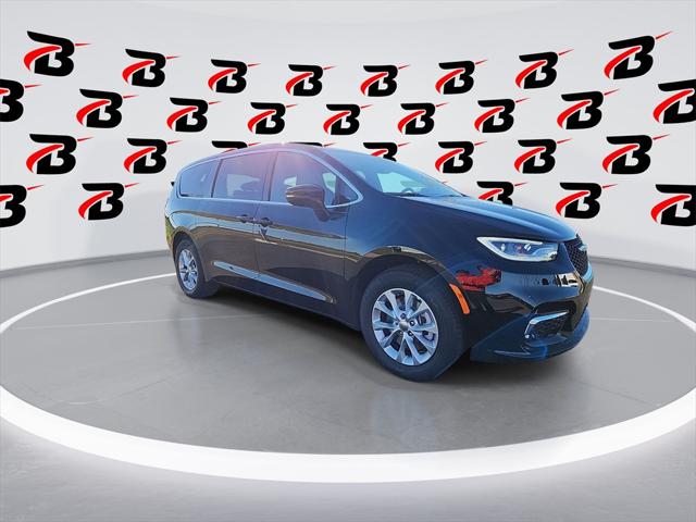 2025 Chrysler Pacifica PACIFICA SELECT AWD