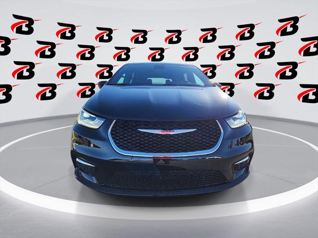 2025 Chrysler Pacifica PACIFICA SELECT AWD