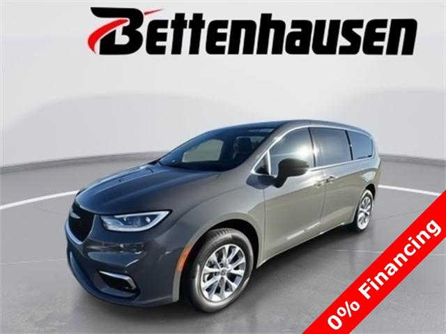 2025 Chrysler Pacifica PACIFICA SELECT AWD